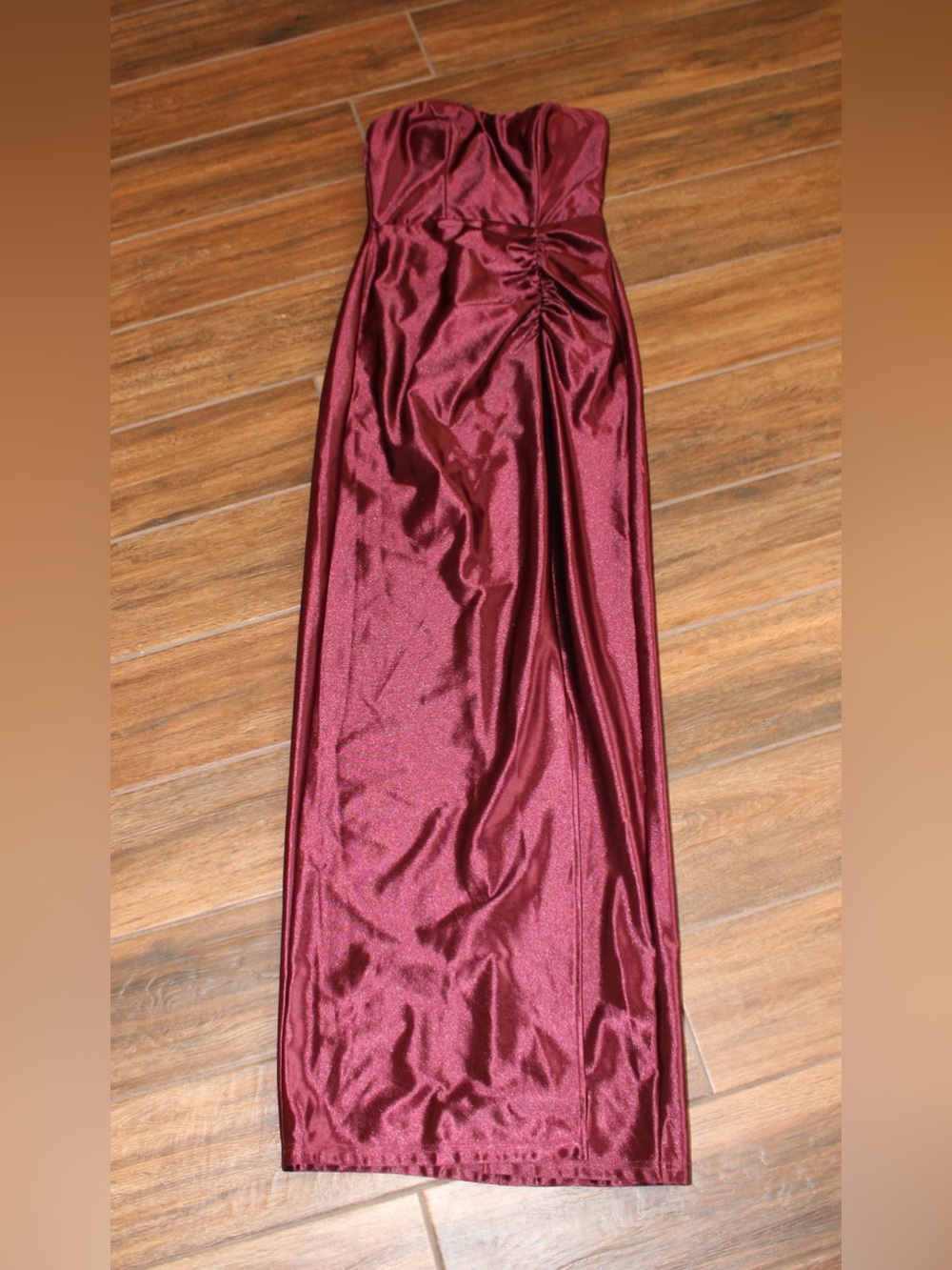 David’s Bridal Strapless Burgundy Satin Ruched Formal Gown | Size 2